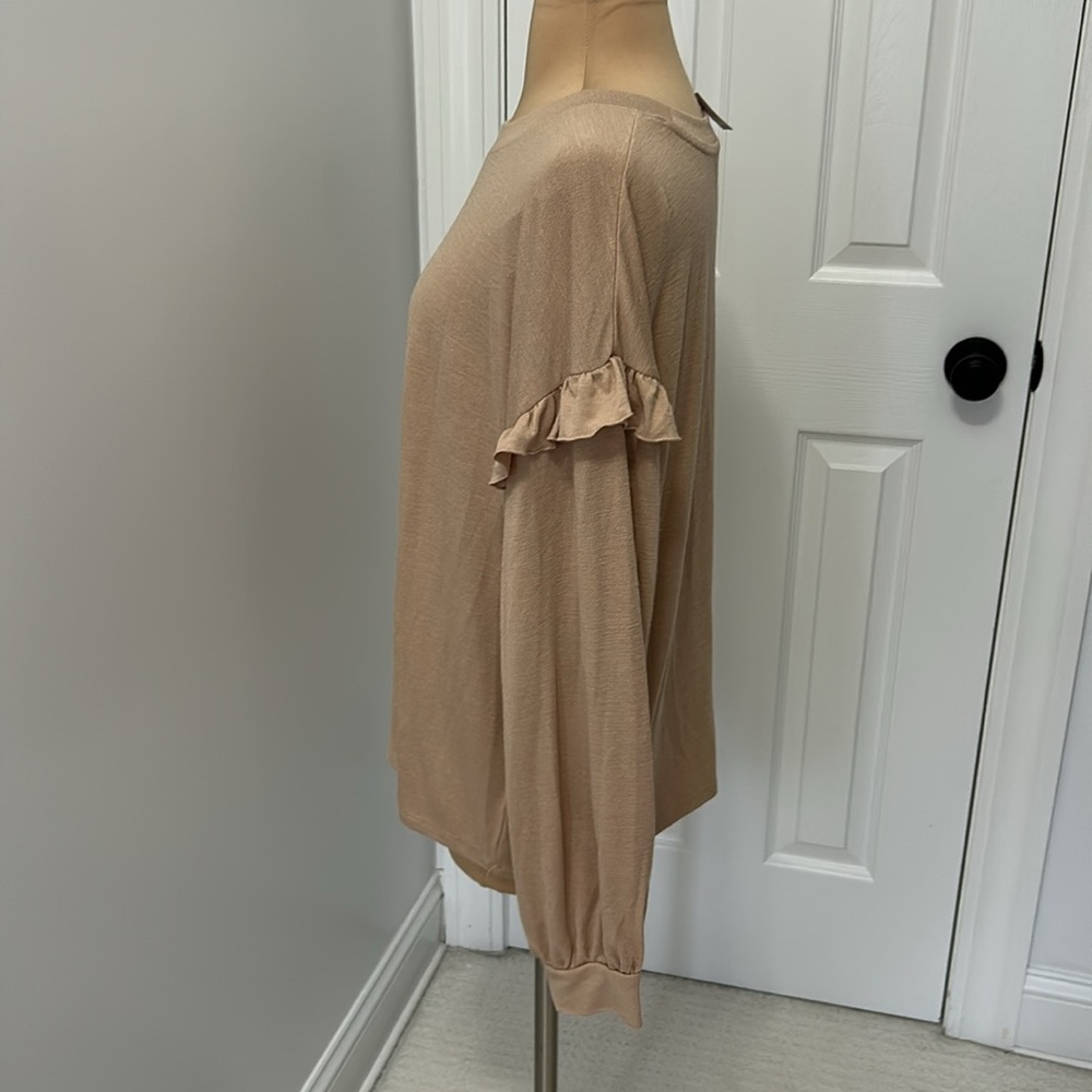 Gap Softspun Ruffled Top - Picture 4 of 9